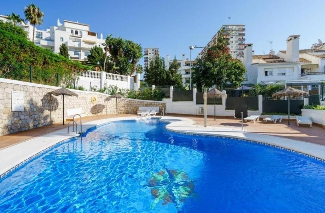 Apartamento Cerca Del Mar Con Piscina Y Parking. Apartment Benalmadena Exterior photo